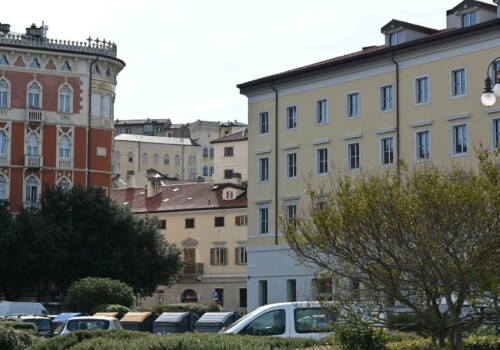 Restauro delle facciate di un edificio storico a Trieste